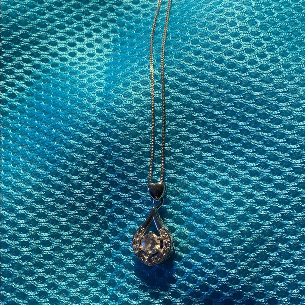 Cz Pendant Sterling Silver chain 18”